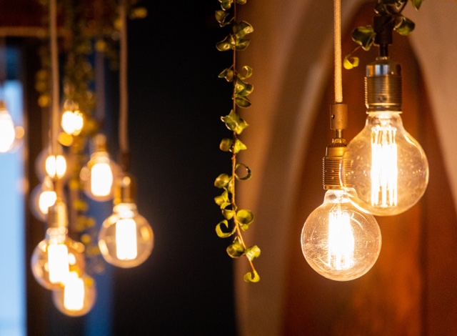 Feature Lighting Feature Lighting